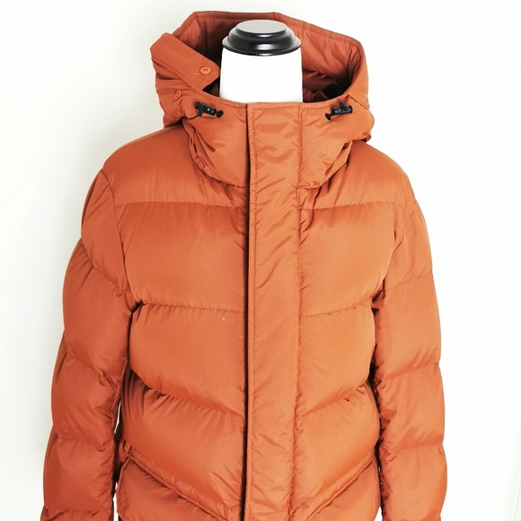 Uniqlo Puffer Jacket sz XS Womens Orange Rust colour duck down Hooded Velcro zip - Picture 12 of 13